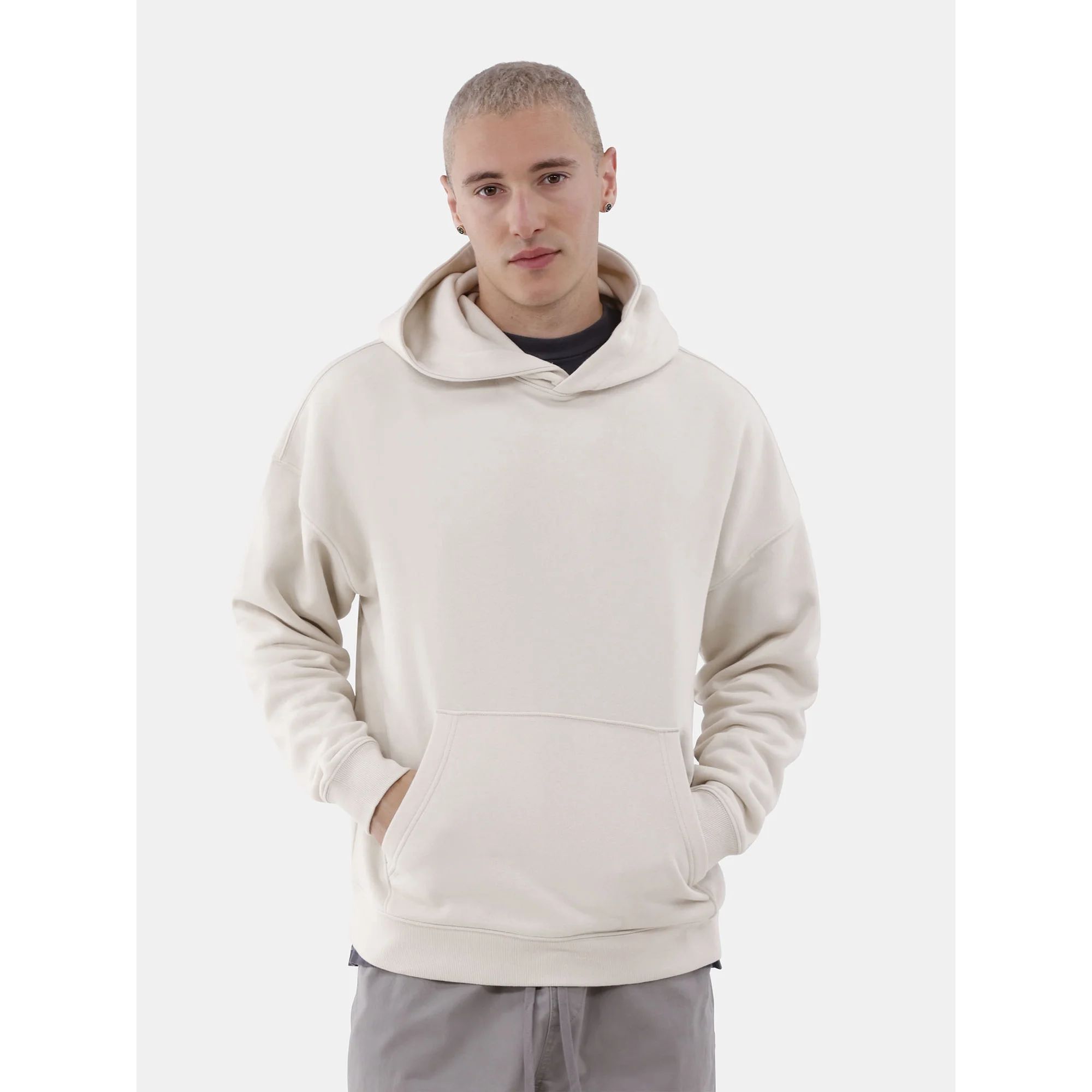 No Boundaries All Gender Oversized Fleece Hoodie with Long Sleeves, Men's Sizes XS-5XL | Walmart (US)