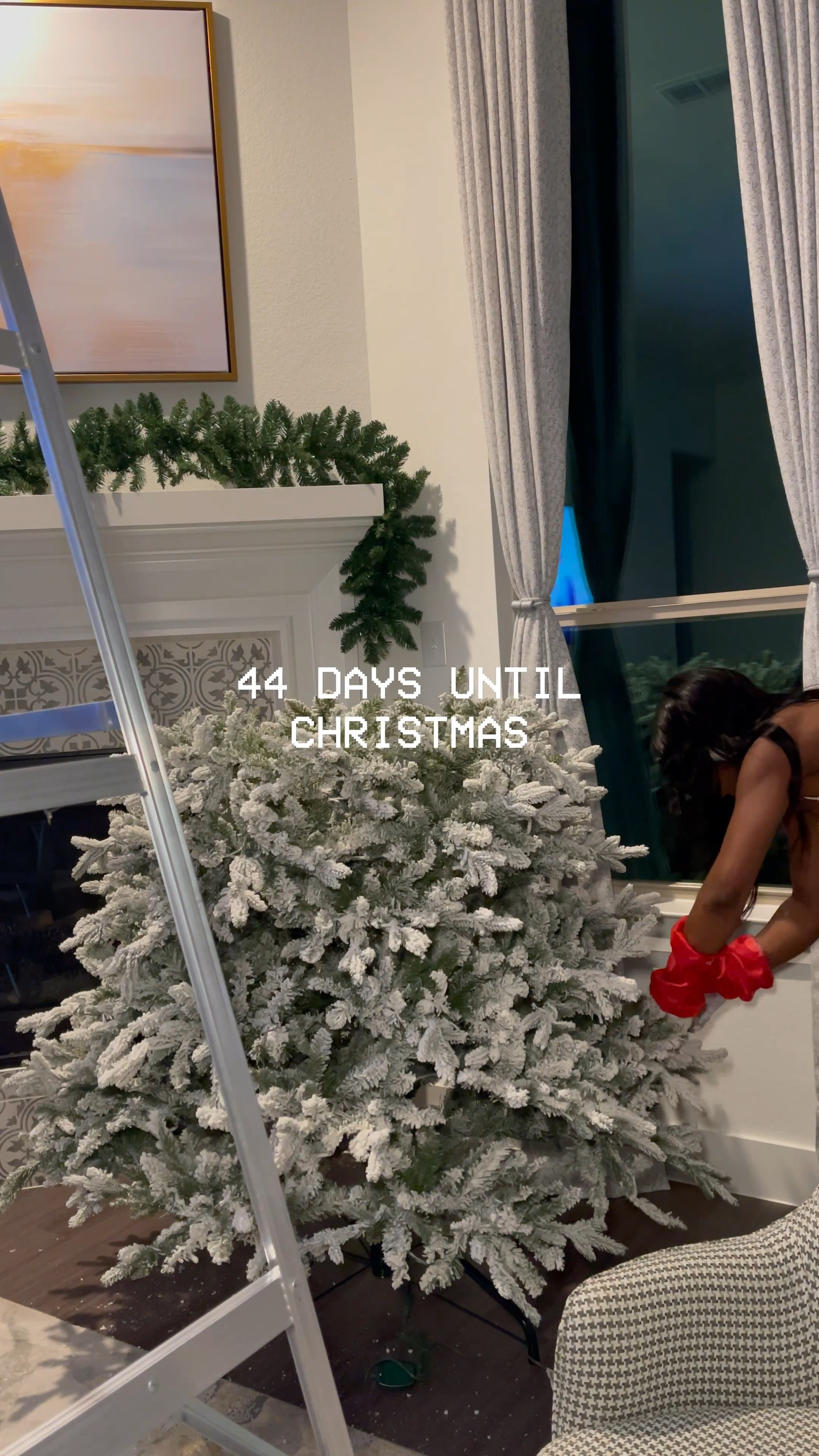 8 foot tall King of Christmas Queen Flock

#LTKhome #LTKSeasonal #LTKHoliday