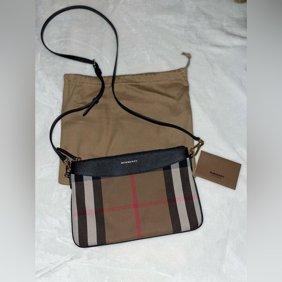 BURBERRY House Check Derby Peyton Crossbody Clutch Bag Black | Poshmark