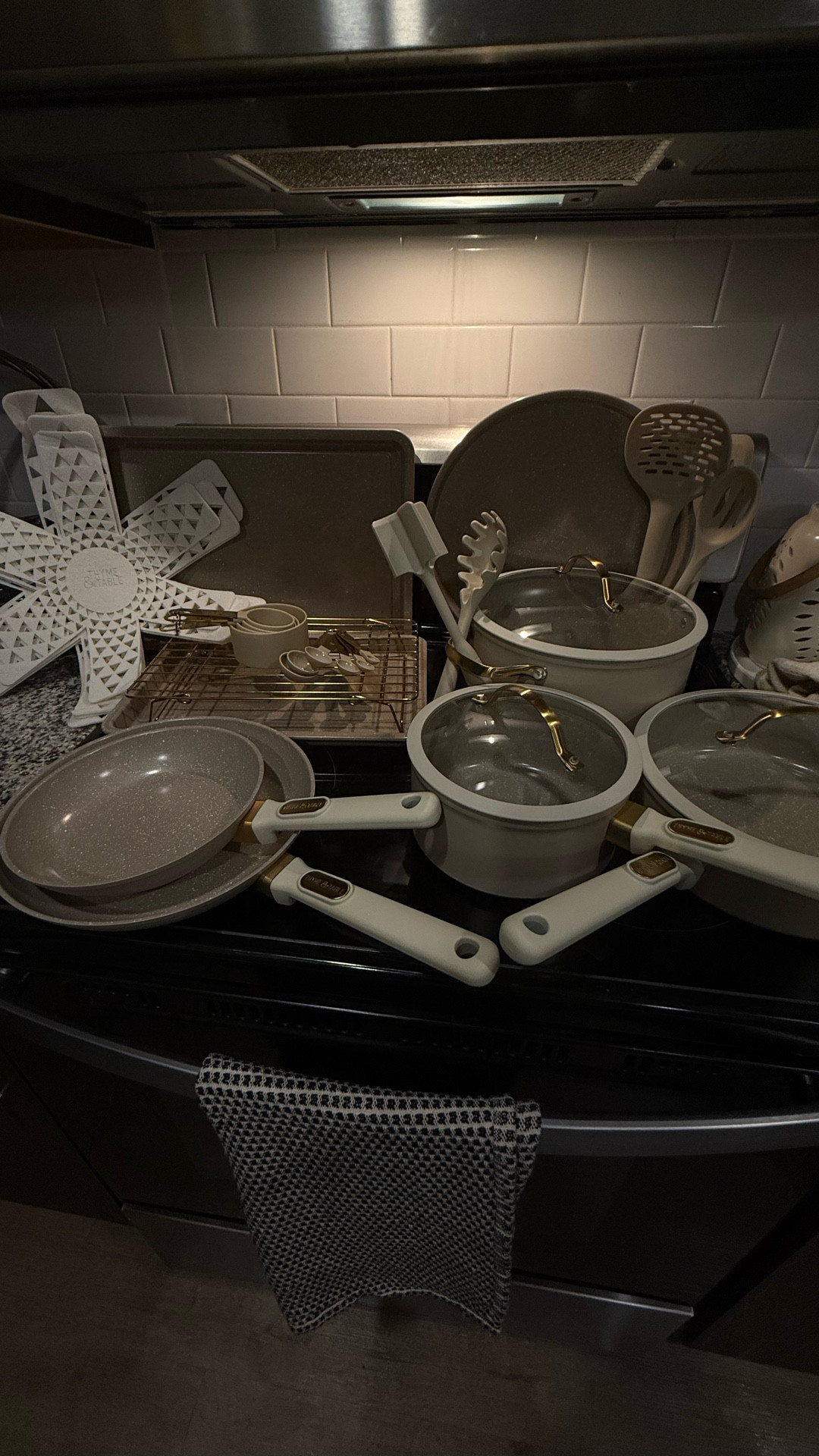 This cooking set has ignited my love for cooking and baking all over again. This was the perfect gift from my Fiance this holiday season 💓

#LTKfoodie #LTKHoliday #LTKGiftGuide