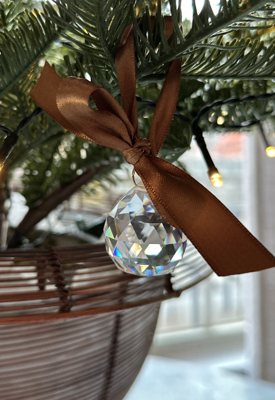 I love crystals on the tree! Little surprise rainbows randomly show up on your walls. 
Ornament idea

#LTKFindsUnder50 #LTKHome #LTKHoliday