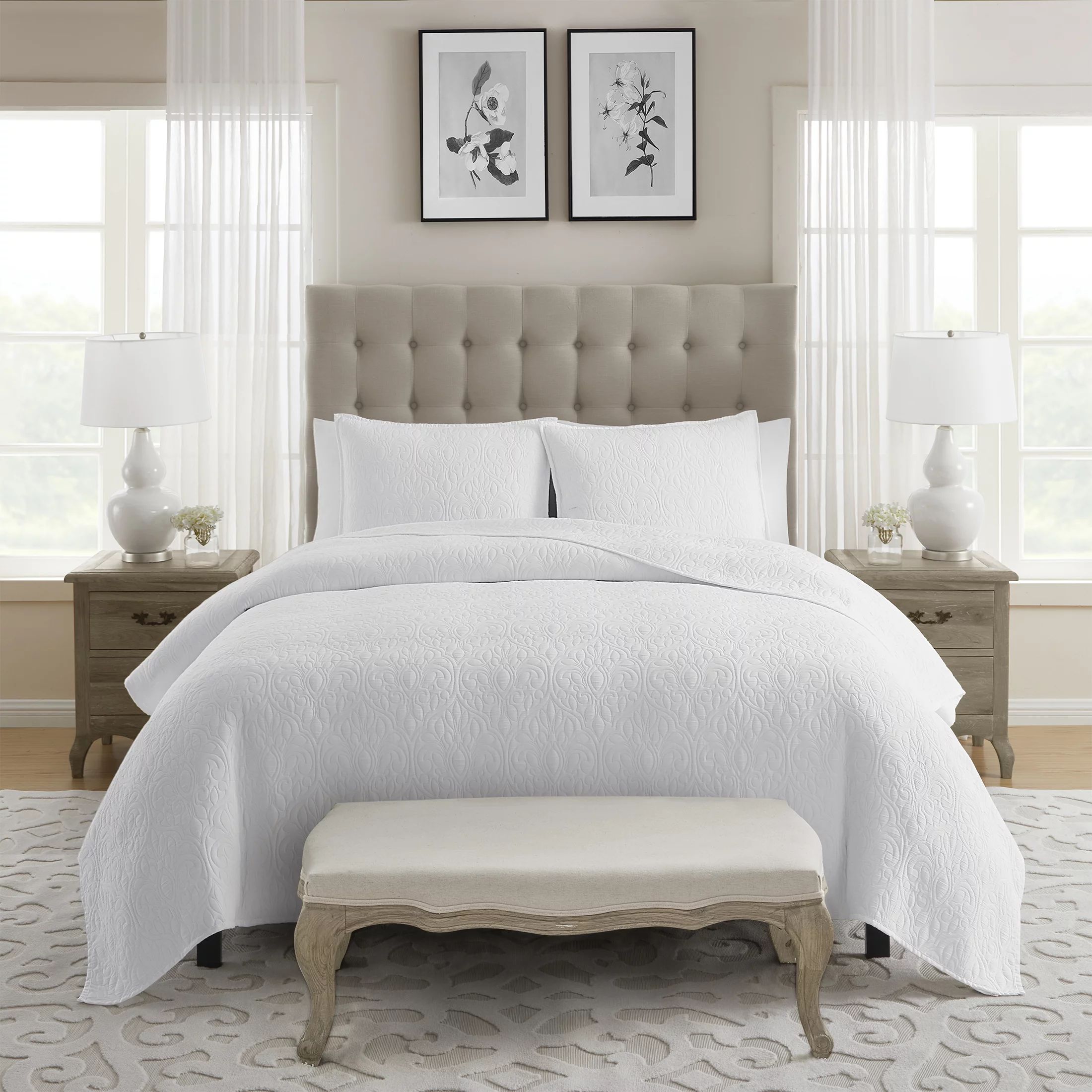 My Texas House Daphne 3-Piece White Poly/Cotton Damask Matelassé Quilt Set, Full/Queen | Walmart (US)