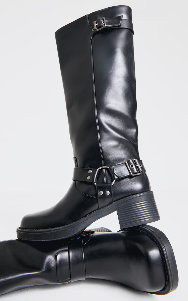 Black Wide Fit Double Buckle Block Heel Knee High Boots | Footwear | Pretty Little Thing (Australia & New Zealand)