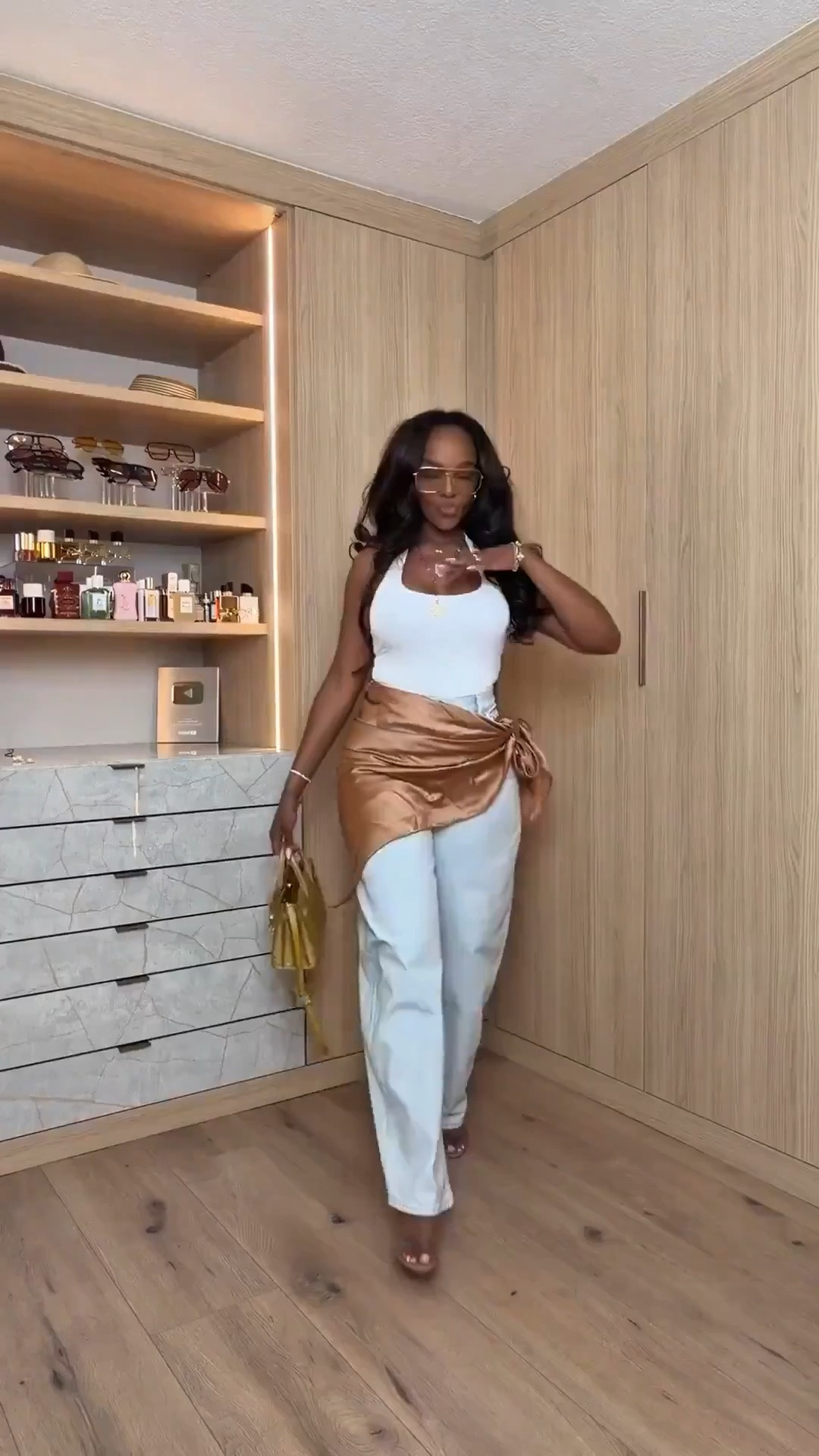 Hi babes 💕
If you love that effortless but put-together look… these outfits are exactly that. Elevated casual pieces you can mix, match, and wear on repeat — from running errands to lunch, travel days, and everything in between.

I’m all about pieces that look styled without trying too hard, and these do exactly that. The denim, the trousers, the easy tops — it’s giving “I threw this on” but still polished.

Everything is linked below — scroll to shop 🛍️ If something shows in a different color, still click it because most of these come in multiple options.

xx
Kira 🫶🏽

Sizing details:
Wearing a size small in most pieces
Express jeans/pants: 2 Long
Zara jeans: 27

5’4” | 140 lbs | 36D | 36-27-40

#LTKgrwm #LTKootd #LTKPetite

#LTKgrwm #LTKootd #LTKPetite