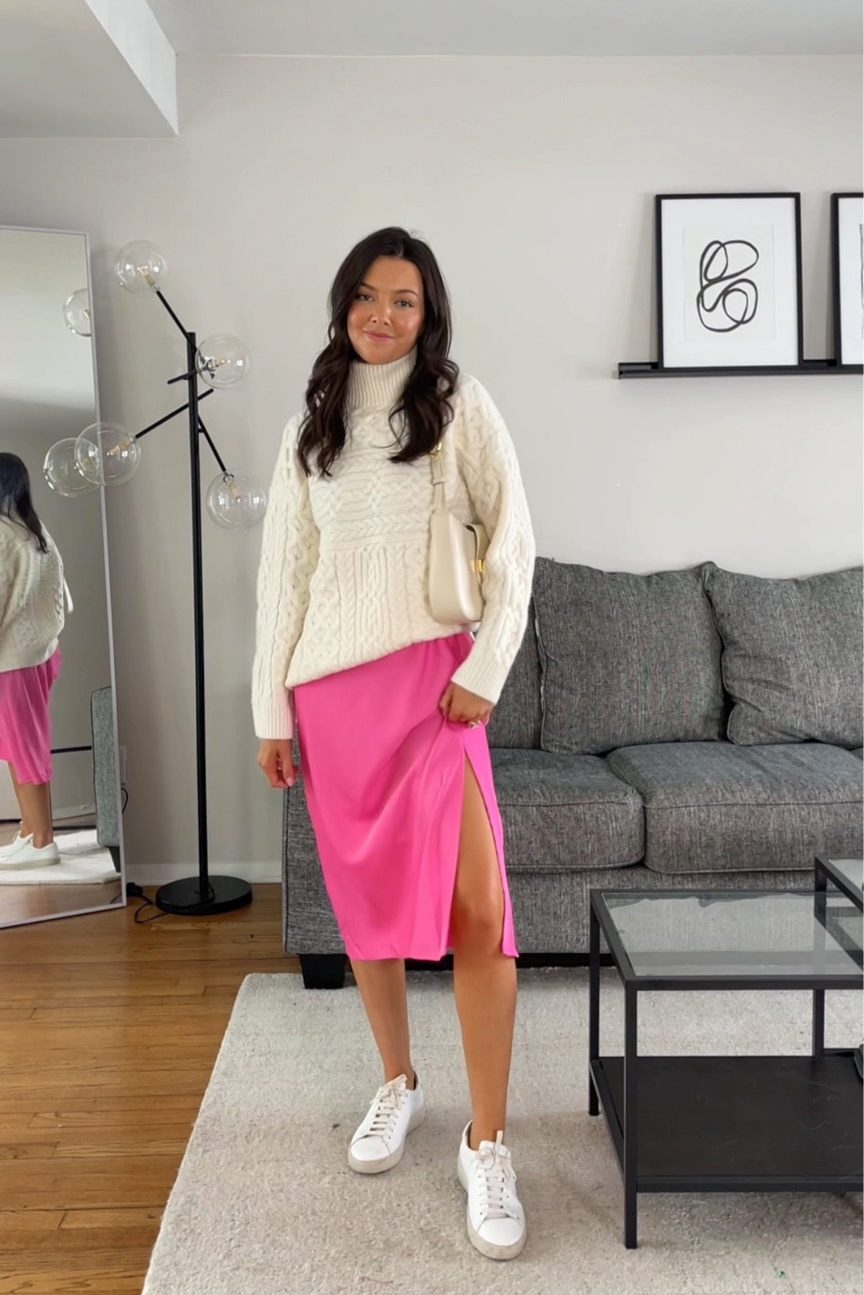 Valentine’s Day outfit!

Wearing size XS in the skirt (runs big), XS in the sweater (runs big)! 




#LTKstyletip #LTKFind #LTKSeasonal