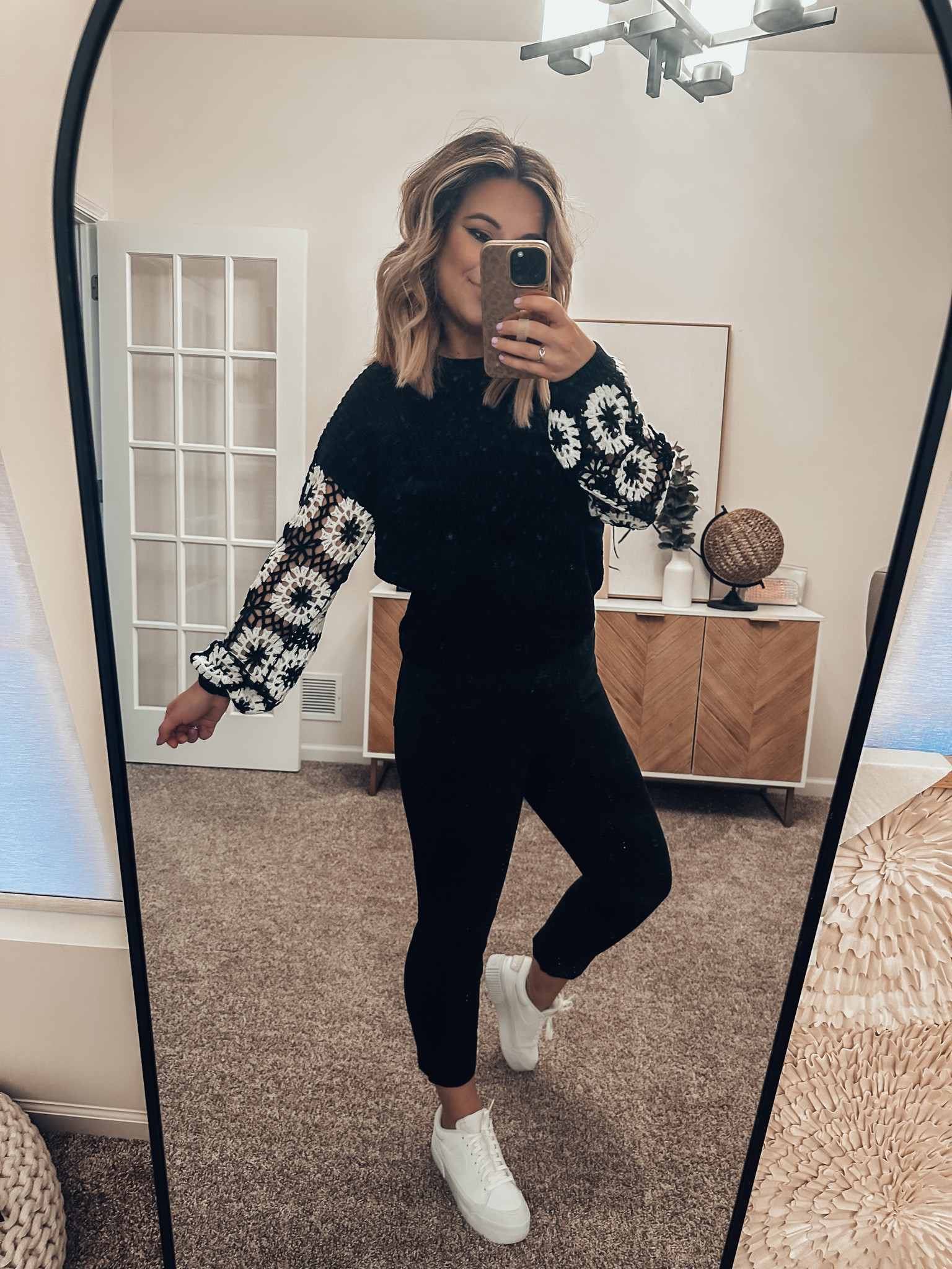 Loving this daisies crochet pullover sweater 😍 

Top: M/L TTS 
Spanx: M TTS 
Nikes: 7.5 runs big sized down a half size 

#transitionpieces #fallvibes #crochet #sweaters 

#LTKworkwear #LTKshoecrush #LTKstyletip