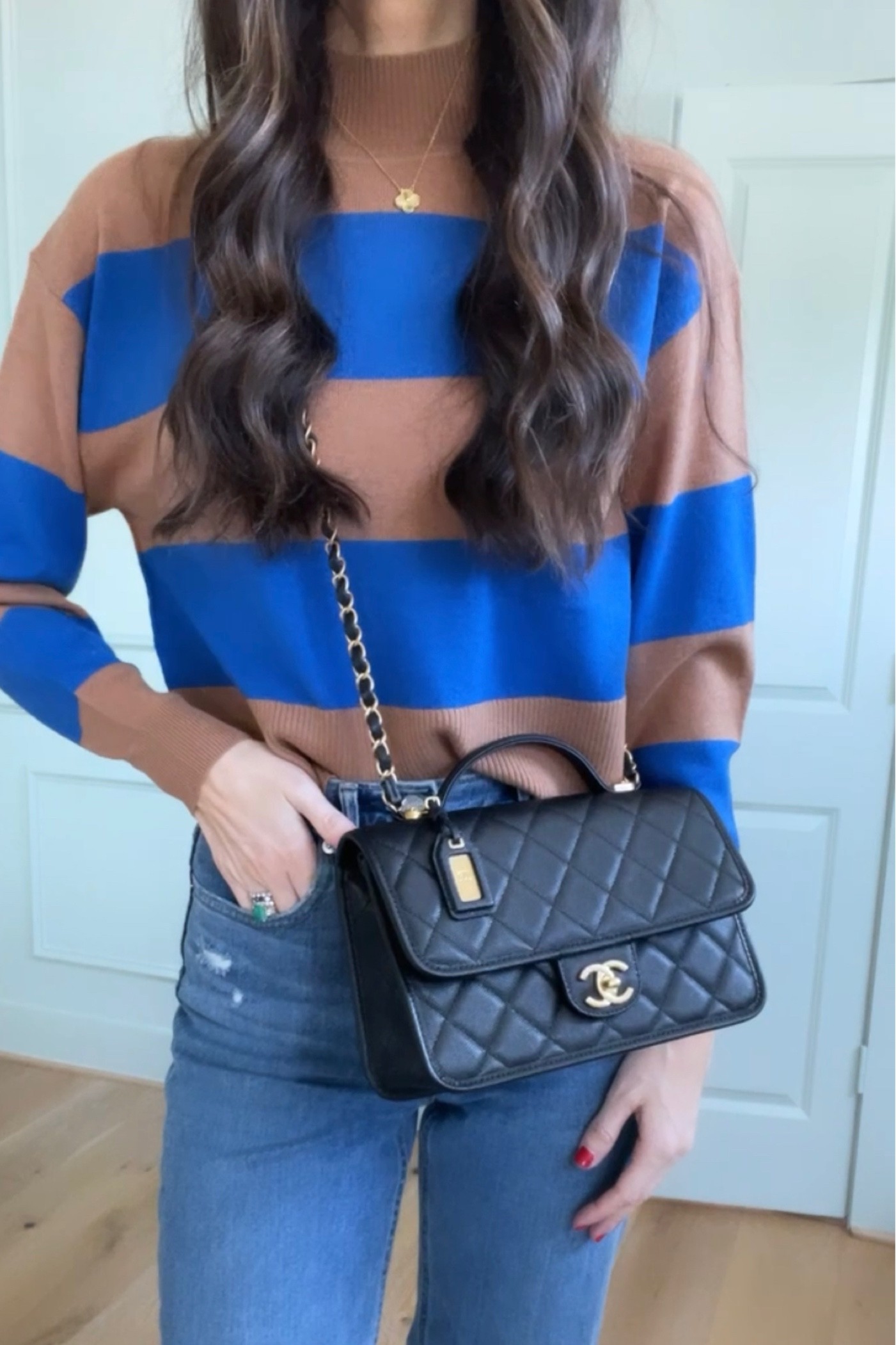 Wearing an xs in this sweater! 