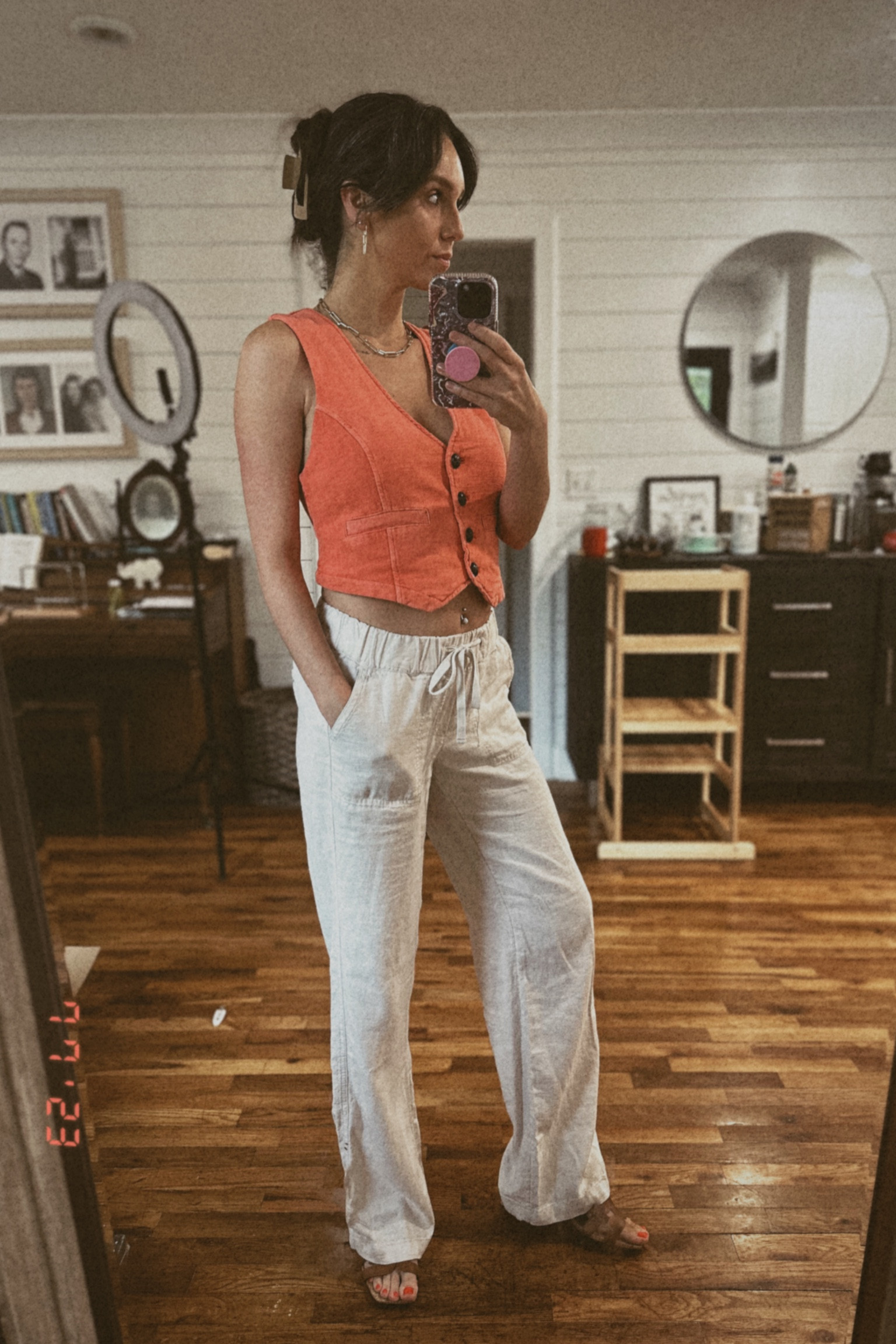 Casual vest outfit 

#LTKunder100 #LTKstyletip #LTKunder50