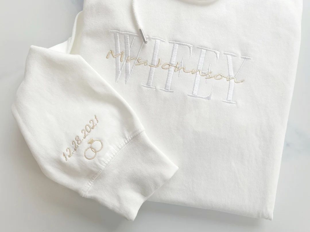 Personalized Embroidered Wifey Hubby Sweatshirt Custom Last - Etsy | Etsy (US)