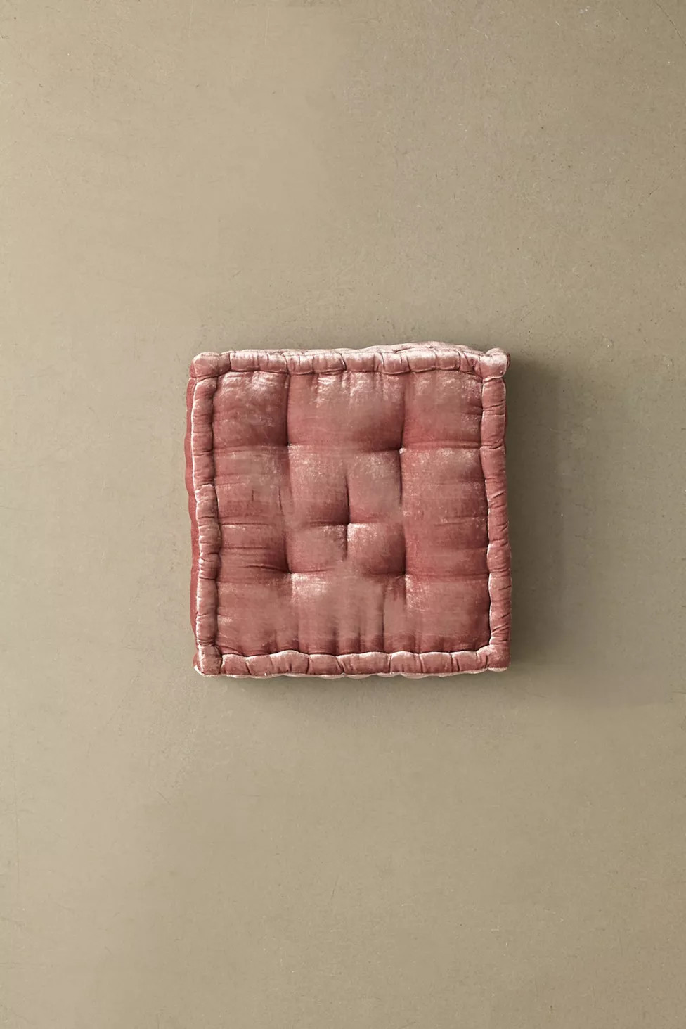 Ruthie Velvet Floor Pillow | Urban Outfitters (US and RoW)