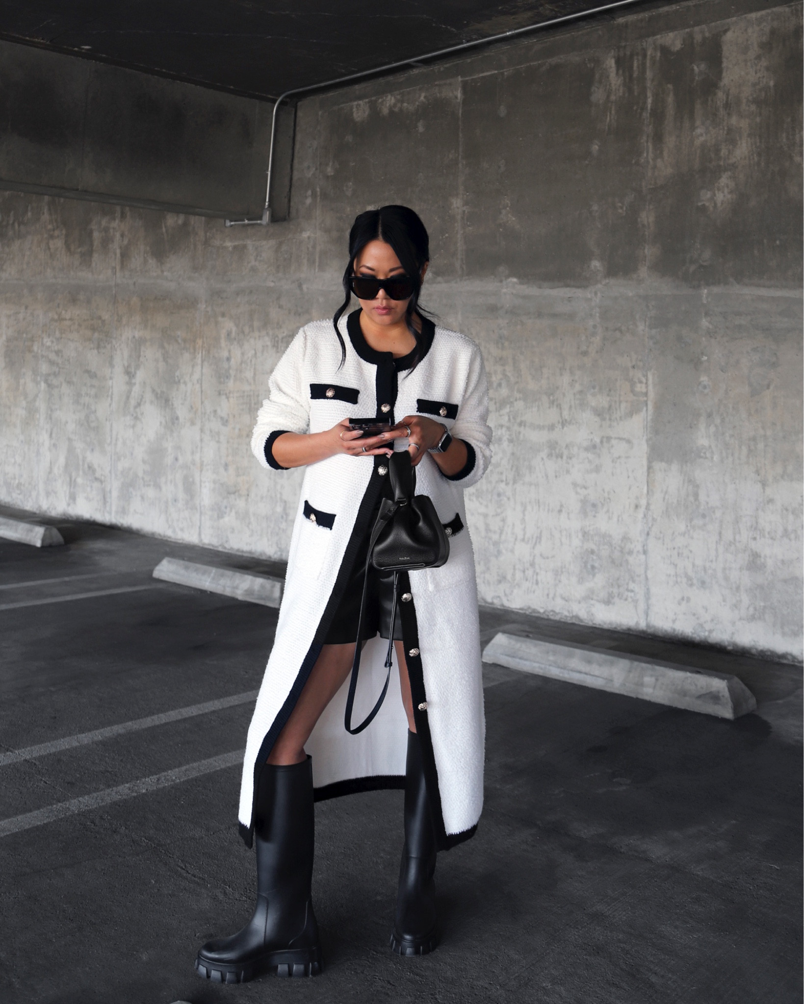 Long cardigan vibes 
#lineanddot