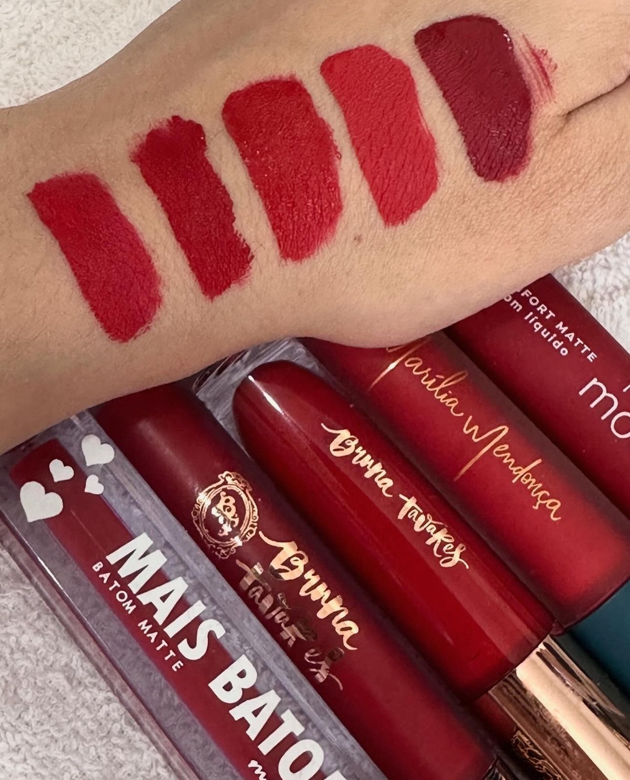 Esses são os meus vermelhos favoritos do momento
Quem ama um batom vermelho?
#red #vermelho #vermelhos #relevante #taymedeirosbeauty #batons
#linhabrunatavares #maisbatommakeup #mariliamendonca 
#feelsgood #oceane

#LTKbeauty #LTKbrasil #LTKGiftGuide