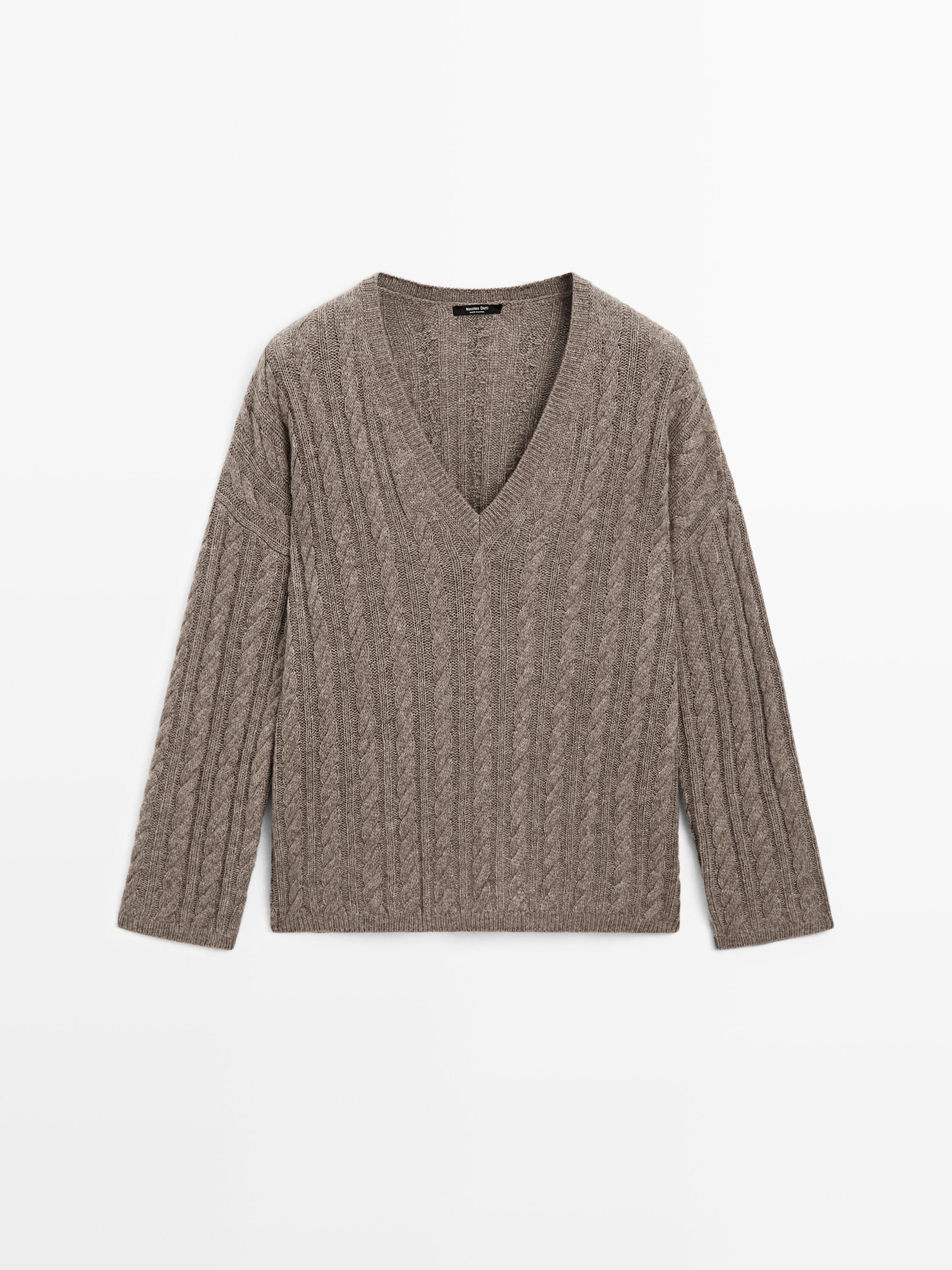 Cable-knit V-neck sweater | Massimo Dutti US
