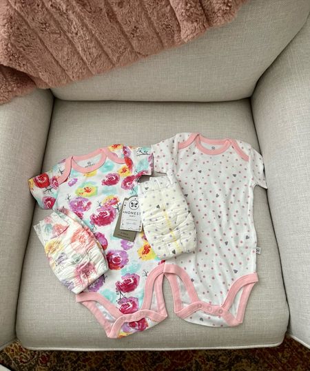 Feeling like super mom with these matching onesies and diapers! Love the Honest Brand for all of our baby items 

Onesies, Baby Girl Clothes, Girl Onesies, Baby Onesies, Baby Clothes, Baby Diapers, Cute Diapers, Safe diapers, Safe Baby Items

#LTKbaby