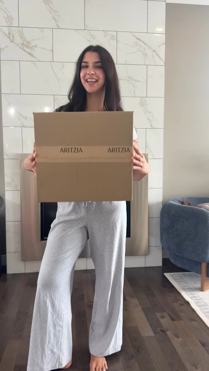 Aritzia mini spring capsule!🌼

I love every singe piece and I love that they can all be worn together! In medium for all pieces!  @aritzia 