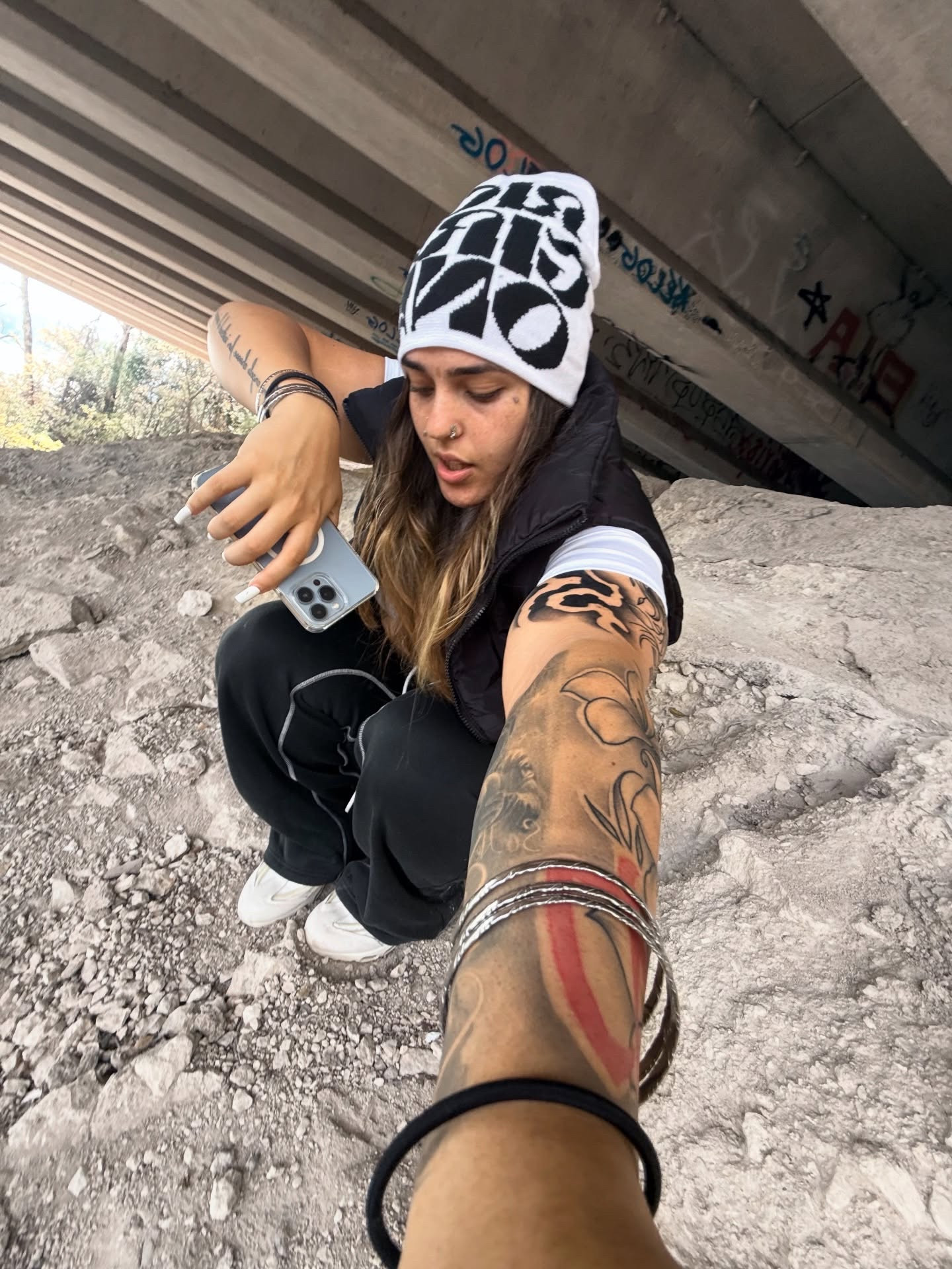 Livin life on the edge and I aint wanna have to beg had to hustle to make it the fast way ✈️