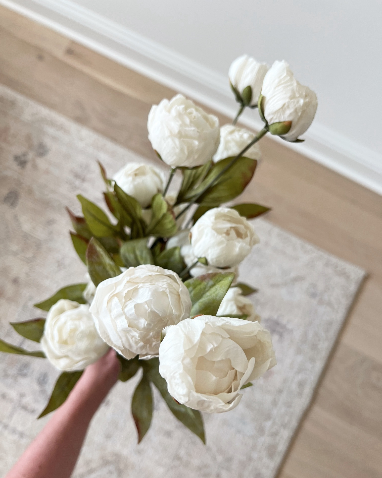 Faux peony stems! Gorgeous. Only $7 🤍 #fakeflorals #peony #floraldecor



#LTKHome