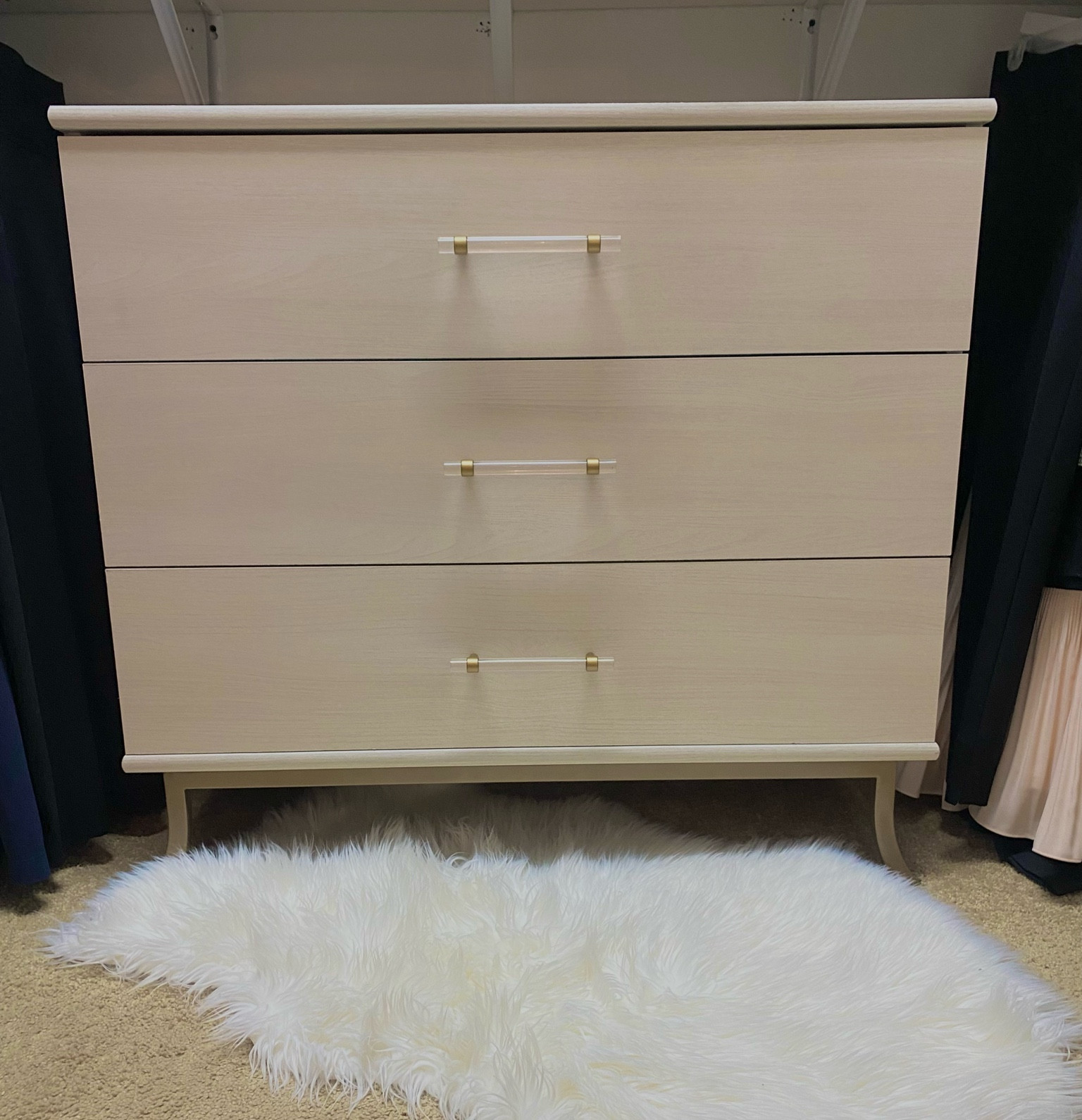 Transitional dresser. Such a good price! Would be great as a nightstand too