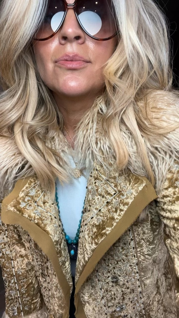 ✨Tap the bell, save and ❤️ start here over 40 fashion, midlife style, midsize fashion and luxury looks for less.  

Fall statement jacket 💃

👑 Helping you look good, feel good.-Lindsey Denver   Check back daily for belly-friendly style, confidence, and Outfit Physics™.

#LTKOver40 #LTKMidsize #LTKPlusSize