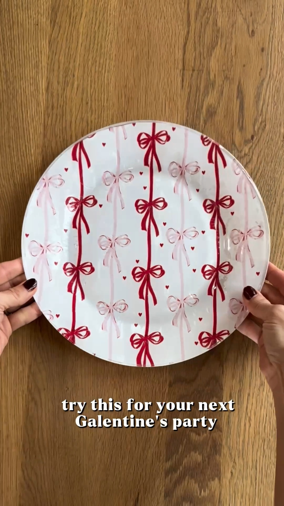 Such a cute way to make a charger for plates! 😍🎀

#LTKHome #LTKSeasonal #LTKmomlife