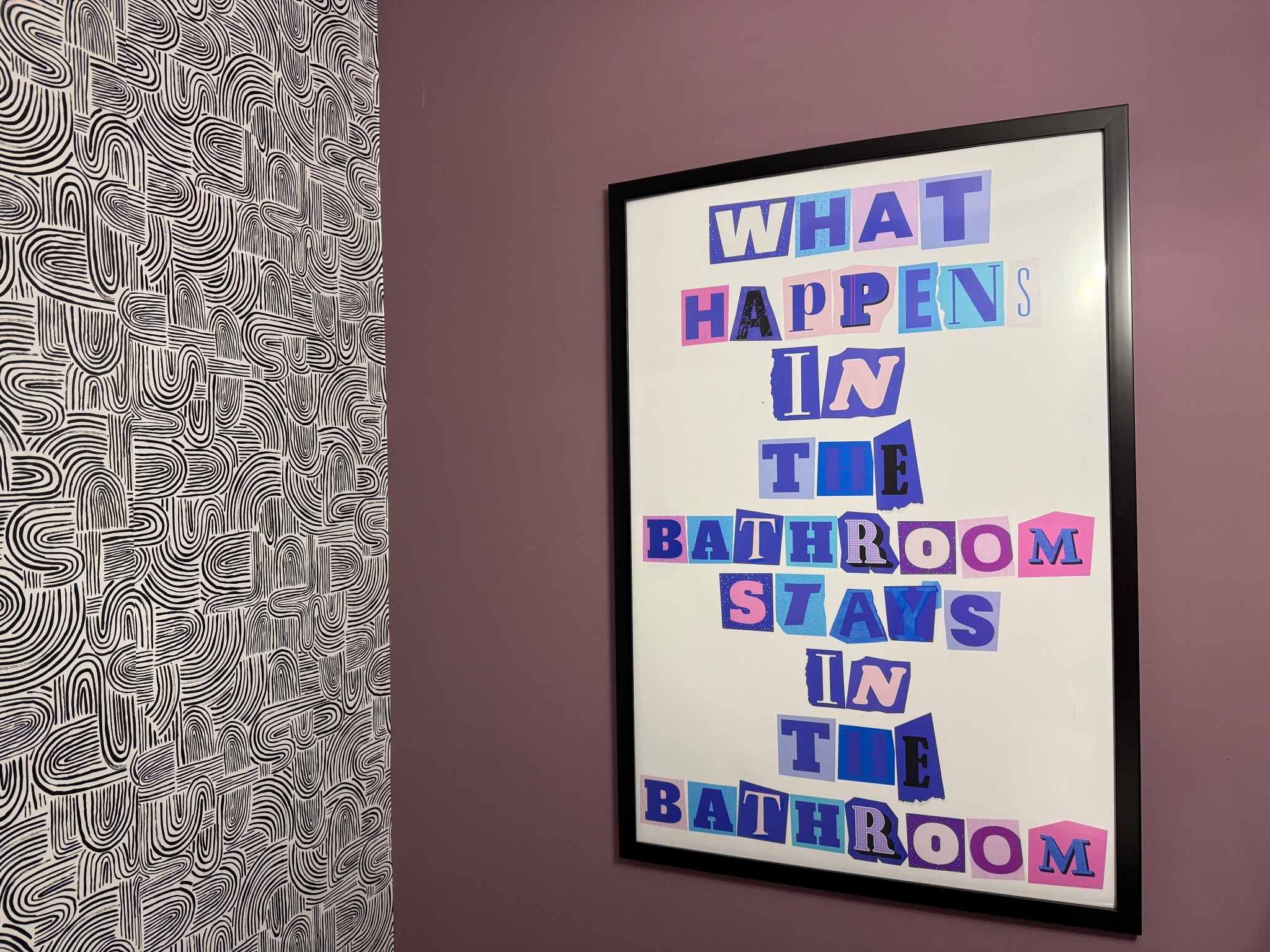 Our first floor bathroom is one of my favorite spots in the house. It’s so funky + different. Linking here our wallpaper, print + frame! 💜✨

#LTKHome