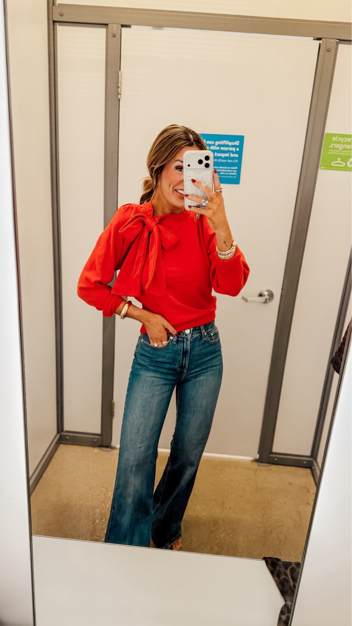 Wearing an XS in the top and a 0 regular in the jeans!

#LTKgrwm #LTKootd #LTKdayinmylife