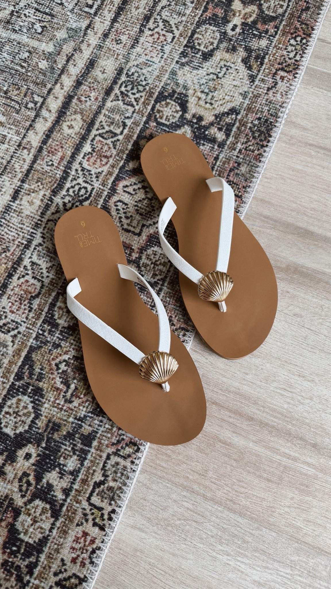 The CUTEST shell sandals for summer & they’re from Walmart! Under $17 🐚

#walmartfashion #walmartfind #shellsandals #thongsandal #summersandals #summer #shoes #shells #beach #vacation #resort

#LTKootd #LTKSeasonal #LTKTravel