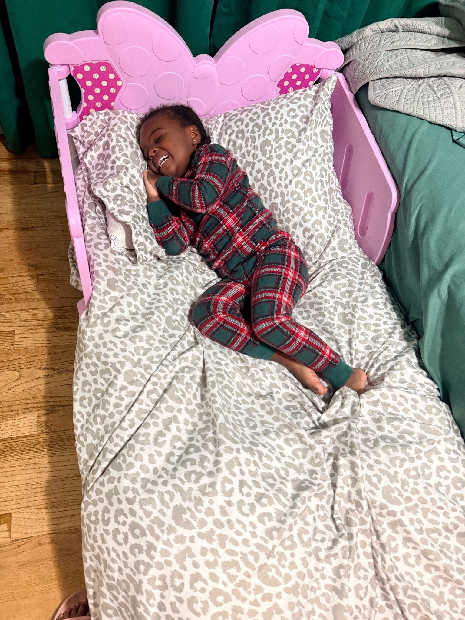 She is officially a big girl… and she is absolutely obsessed with her new bed. 🥹🤍

Watching her get so excited to climb in, snuggle up, and call it her own has been the sweetest milestone. I linked everything we used to create her cozy big girl room!

#BigGirlBed #ToddlerRoom #MomLife #KidsRoomDecor #LTKHome #LTKFinds

#LTKKids #LTKBaby #LTKmomlife