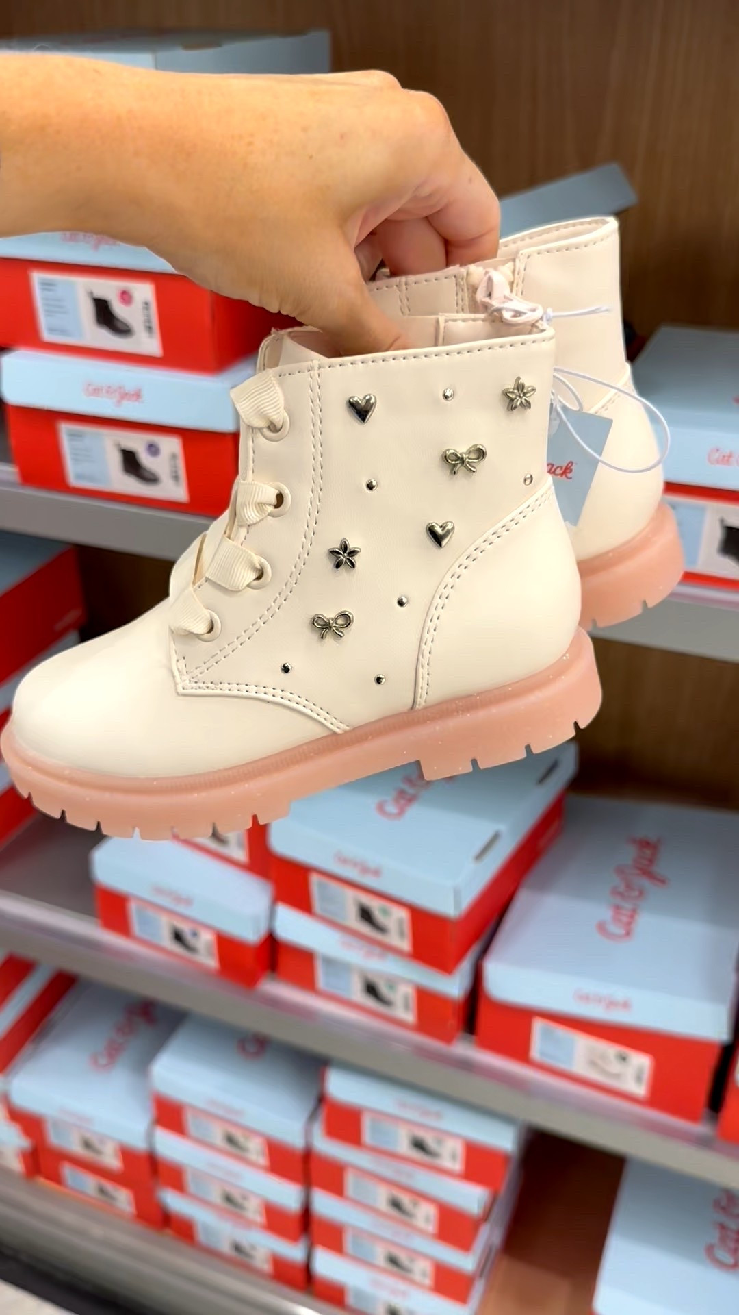 Toddler fall/winter boots 

#LTKKids #LTKFamily #LTKFindsUnder50