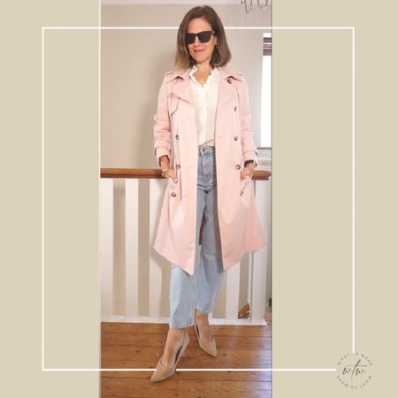 3 colours that look lovely together are pink, white and pale blue. If you have a #pinktrenchcoat  try it with that or if not try the combination with what you have 