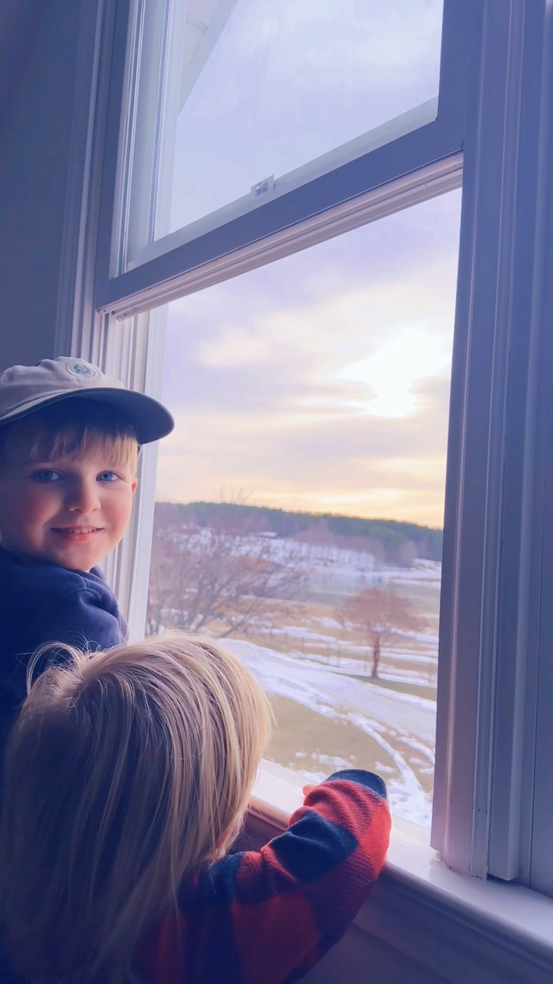 Good morning from the farm 🚜❄️🏡🌲