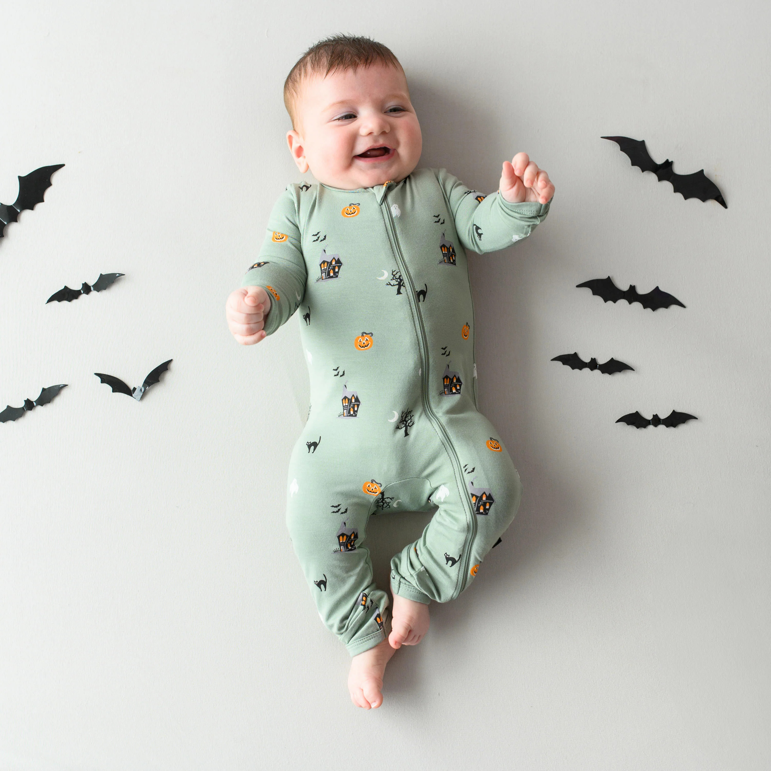 Zippered Romper in Spooky | Kyte BABY