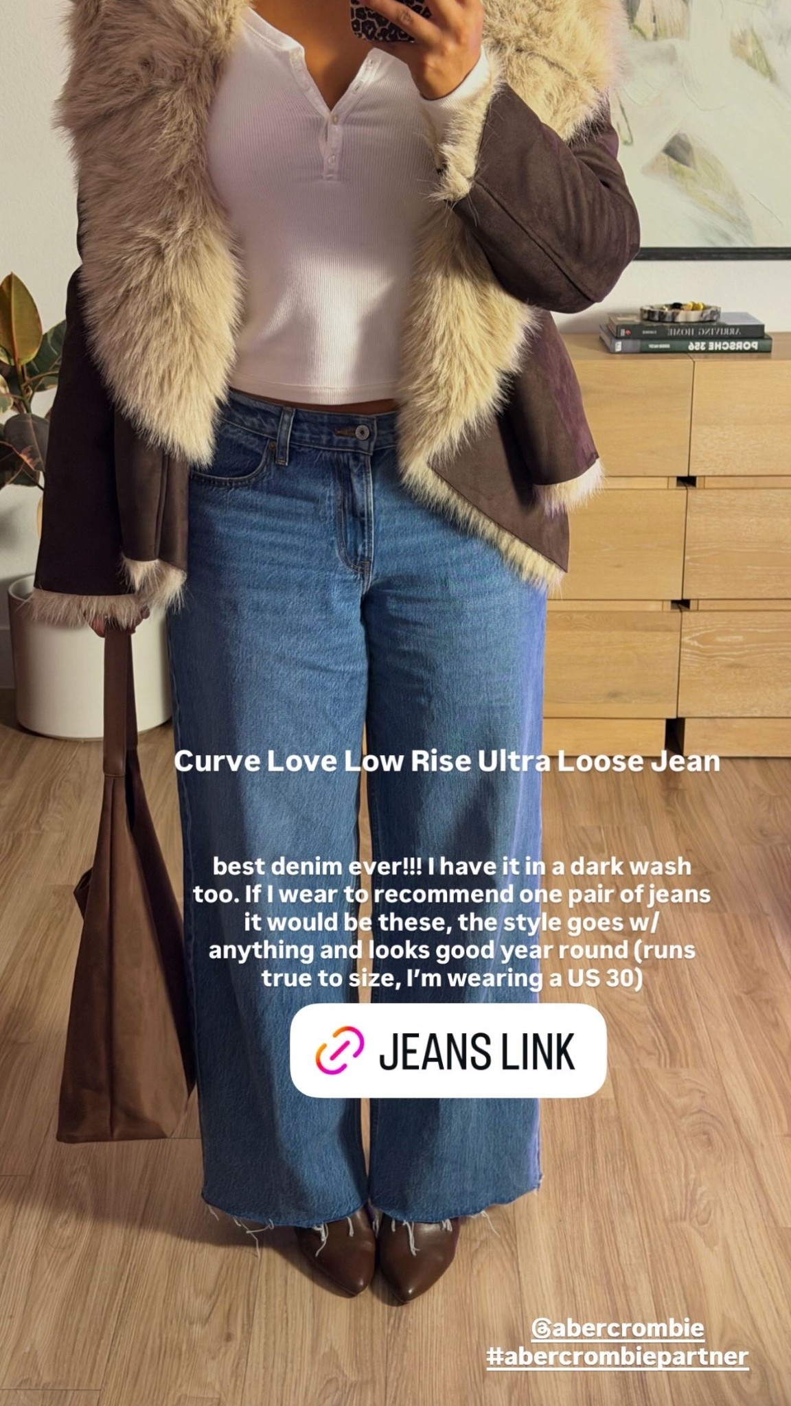 #AbercrombiePartner my favorite denim jeans of all time from @abercrombie ! Have them in 2 washes, comfiest most flattering low rise jeans (runs true to size, wearing a size US 30) linking other favorite pieces right now too🤎  @shop.ltk #liketkit 

#LTKMidsize #LTKFindsUnder100 #LTKSaleAlert