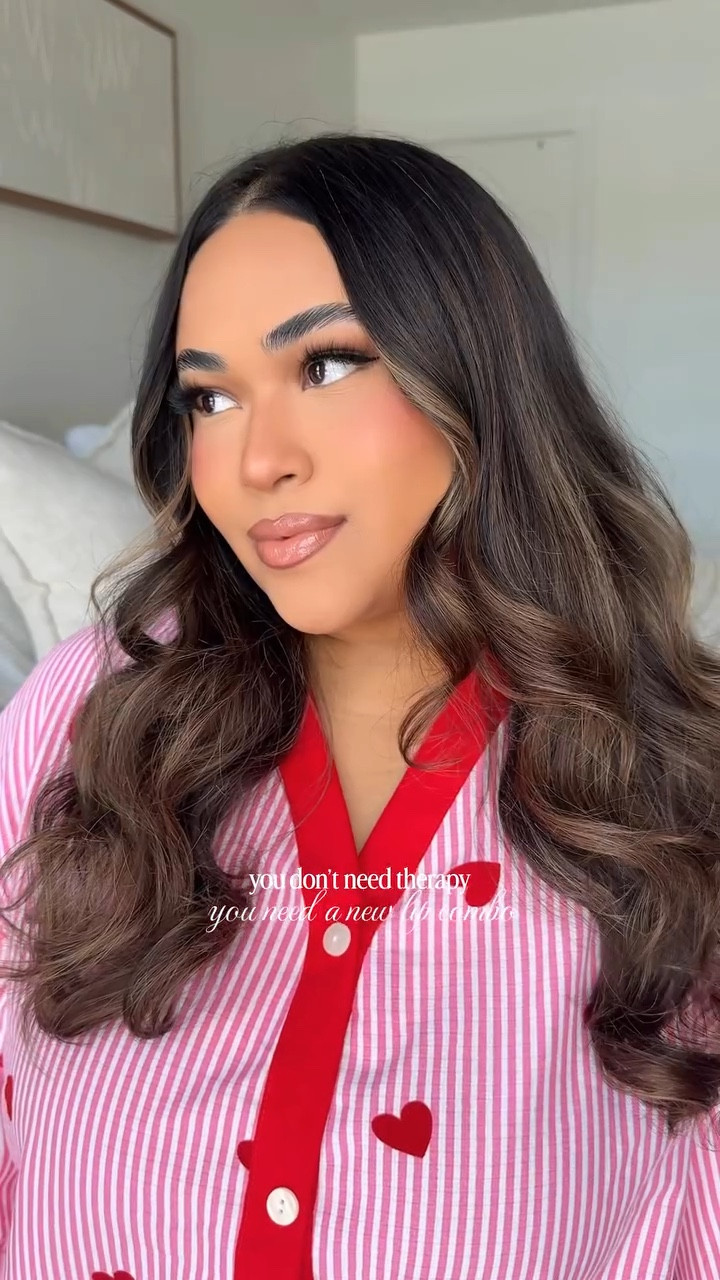 the new lip combo 👄💄

Products used:

Makeup Forever Lip Liner - Wherever Walnut 
Mac Cosmetics Lip Liner - Chestnut 
Mac Cosmetics Powder Kiss Lip & Cheek Mousse - Habit
Makeup Forever Super Boost Lip Gloss - Latte Glaze 

@maccosmeticscanada @makeupforever 

Hydrated Lip Combo, Brown Nude Lip Combo, Glossy Pink Lip Combo, Velvet Matte Lipstick, Shimmer Lip Gloss, Lip Liner Combo, Plumping Lip Gloss, Soft Glam Lip Combo, Everyday Nude Lipstick, High Shine Lip Gloss, Long Lasting Lipstick, Brown Lip Liner, Juicy Lip Gloss, Signature Lip Combo

#lipcombo #lipgloss #neutralmakeup #everydaylip #lipcombos