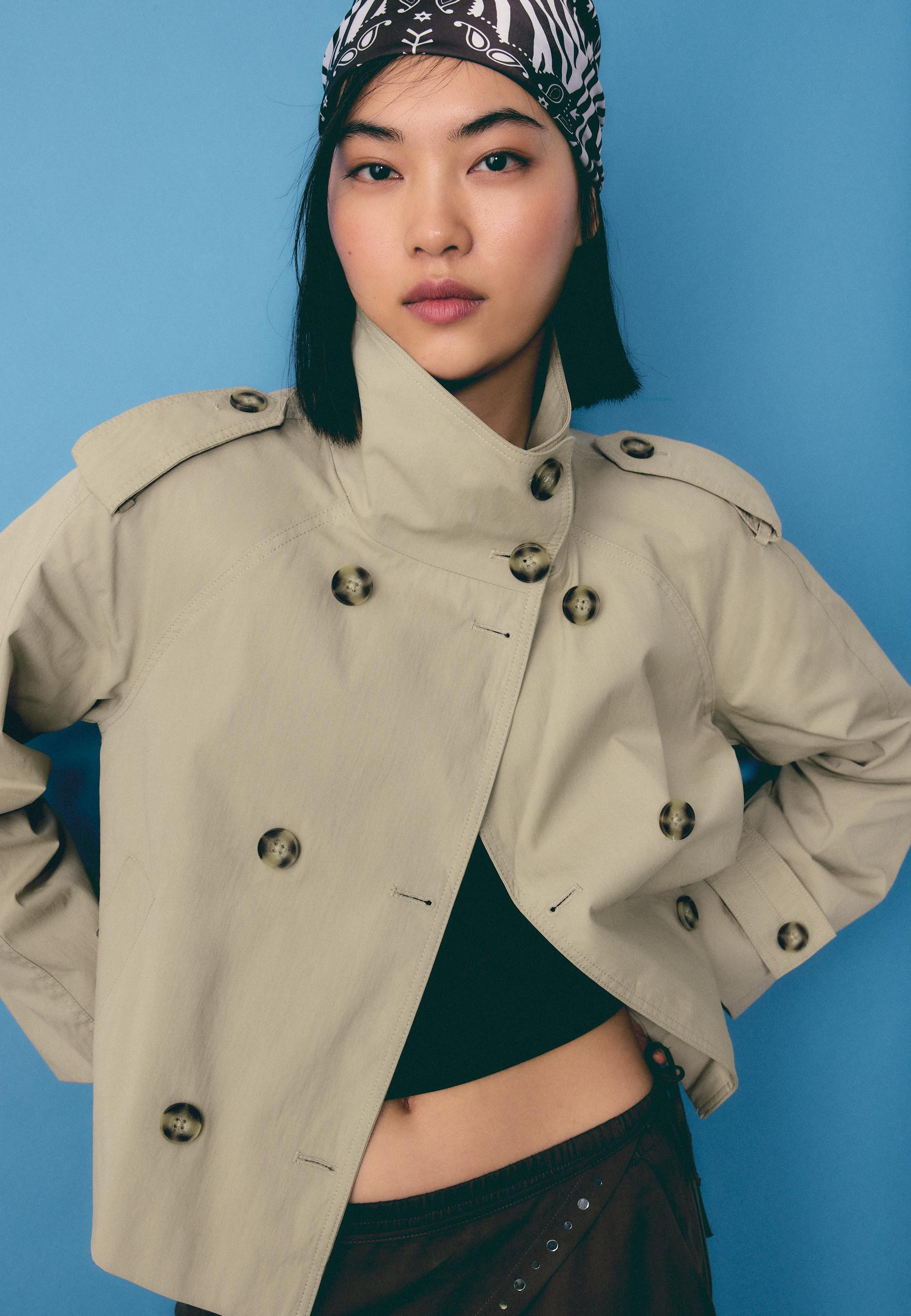 High-neck trench coat with belt - Women's Mocacos Nuevo | Stradivarius United Kingdom | Stradivarius (UK)