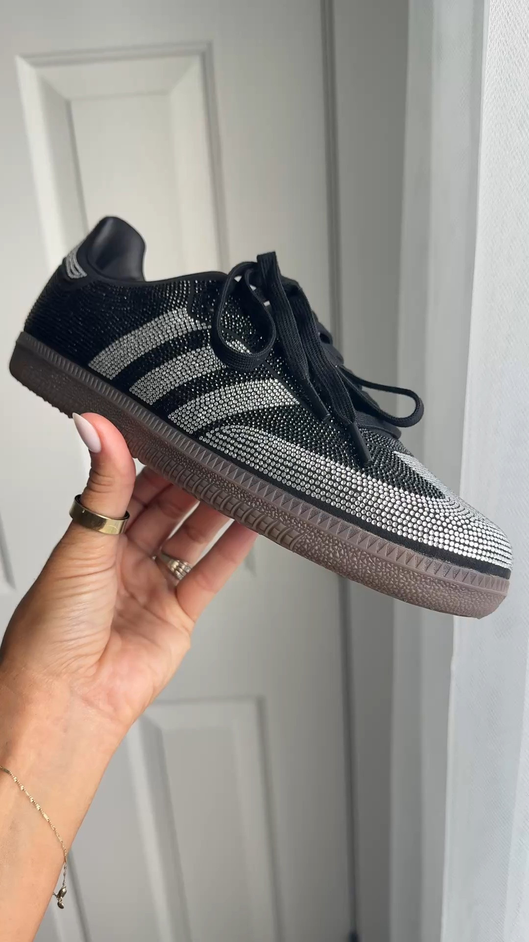 Sambas

#LTKWorkwear #LTKTall #LTKMidsize