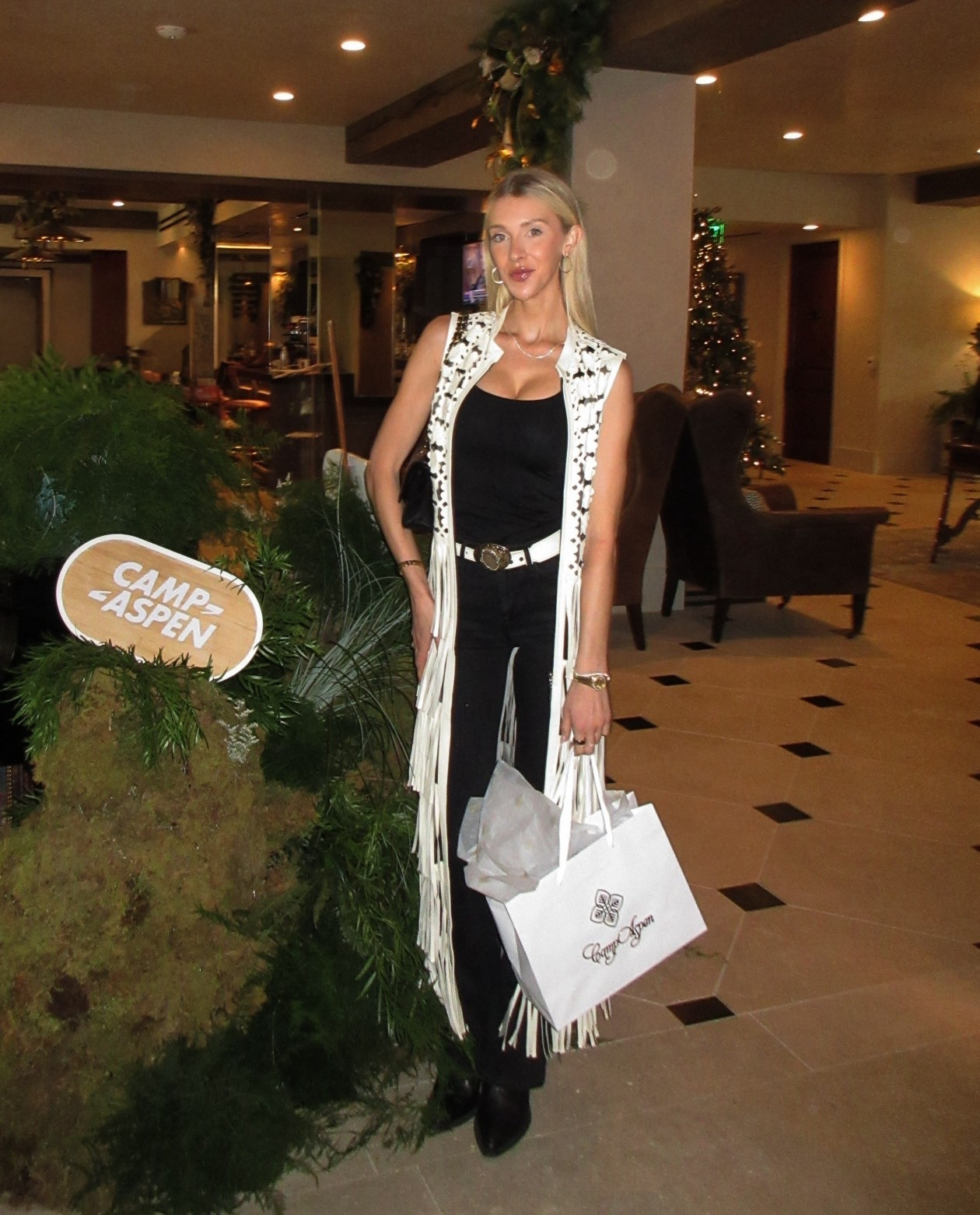 Western fit 

#LTKSeasonal #LTKSaleAlert #LTKCyberWeek