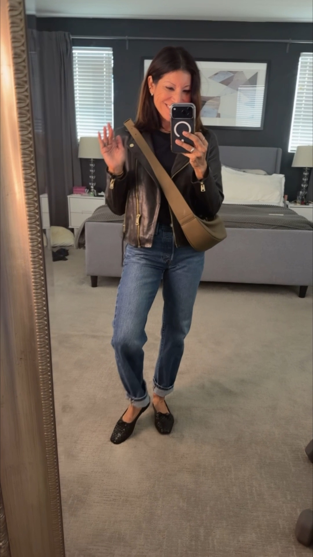 An elevated denim outfit. Just add a leather jacket. 

Levi’s size 25 - love this fit 
Freda Salvador Shoes tts 
Bag great quality 


#LTKOver40 #LTKootd #LTKSeasonal