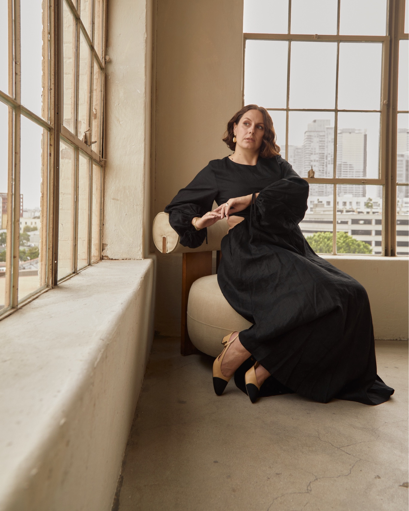 A dress that brings the drama (and its on sale)

#LTKHoliday #LTKsalealert #LTKmidsize