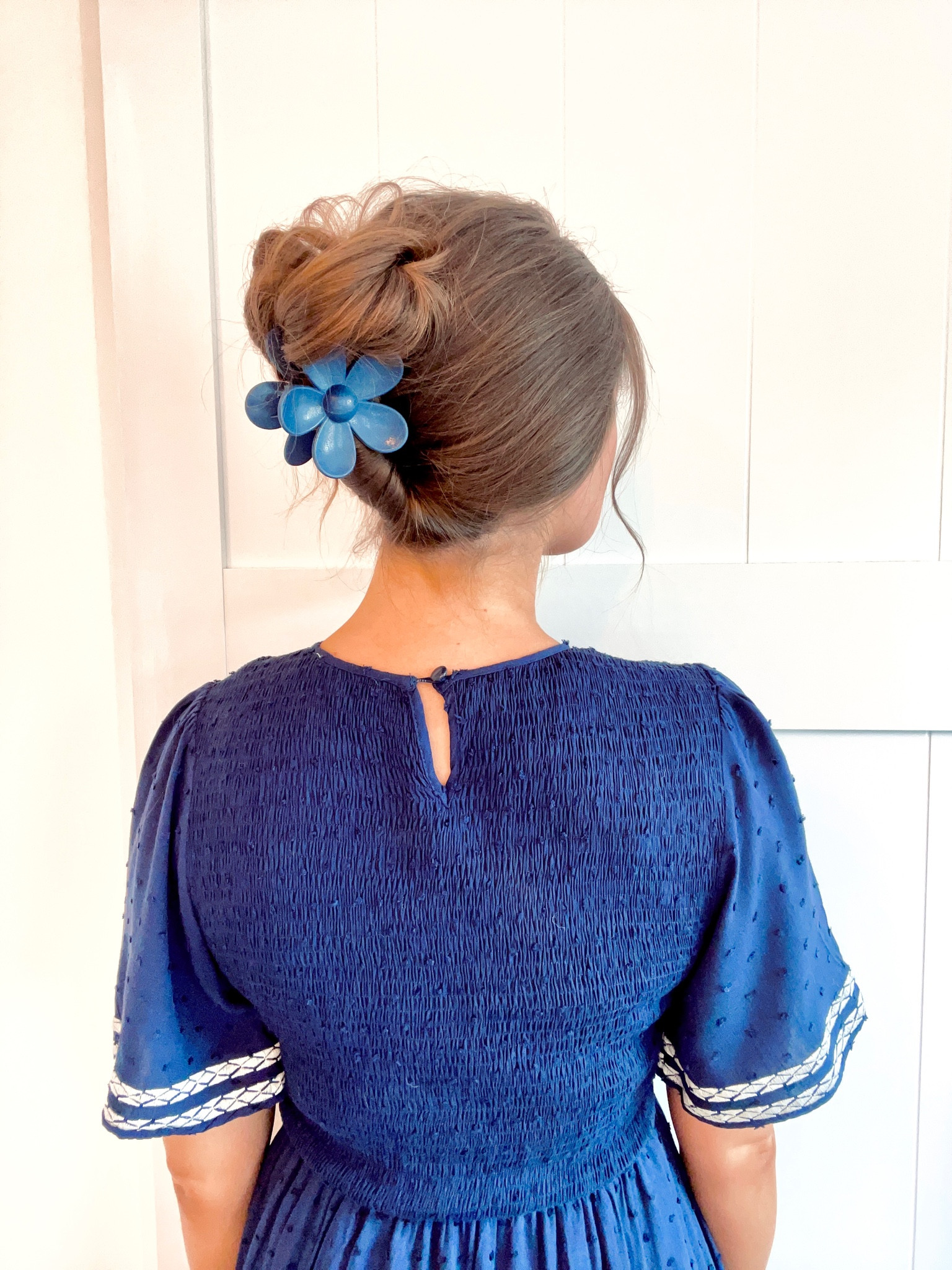 The cutest flower claw clips Eva!! #LTKhair #LTKclawclips #LTKhairideas