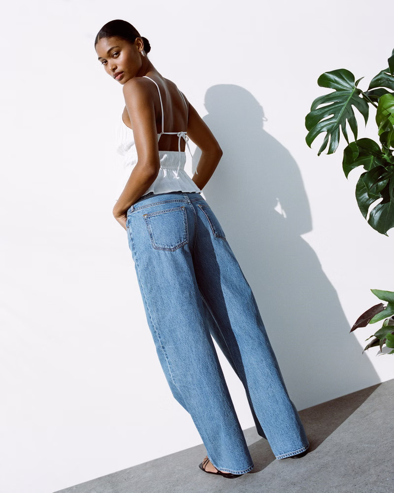 Curve Love Low Rise Ultra Loose Jean | Abercrombie & Fitch (US)