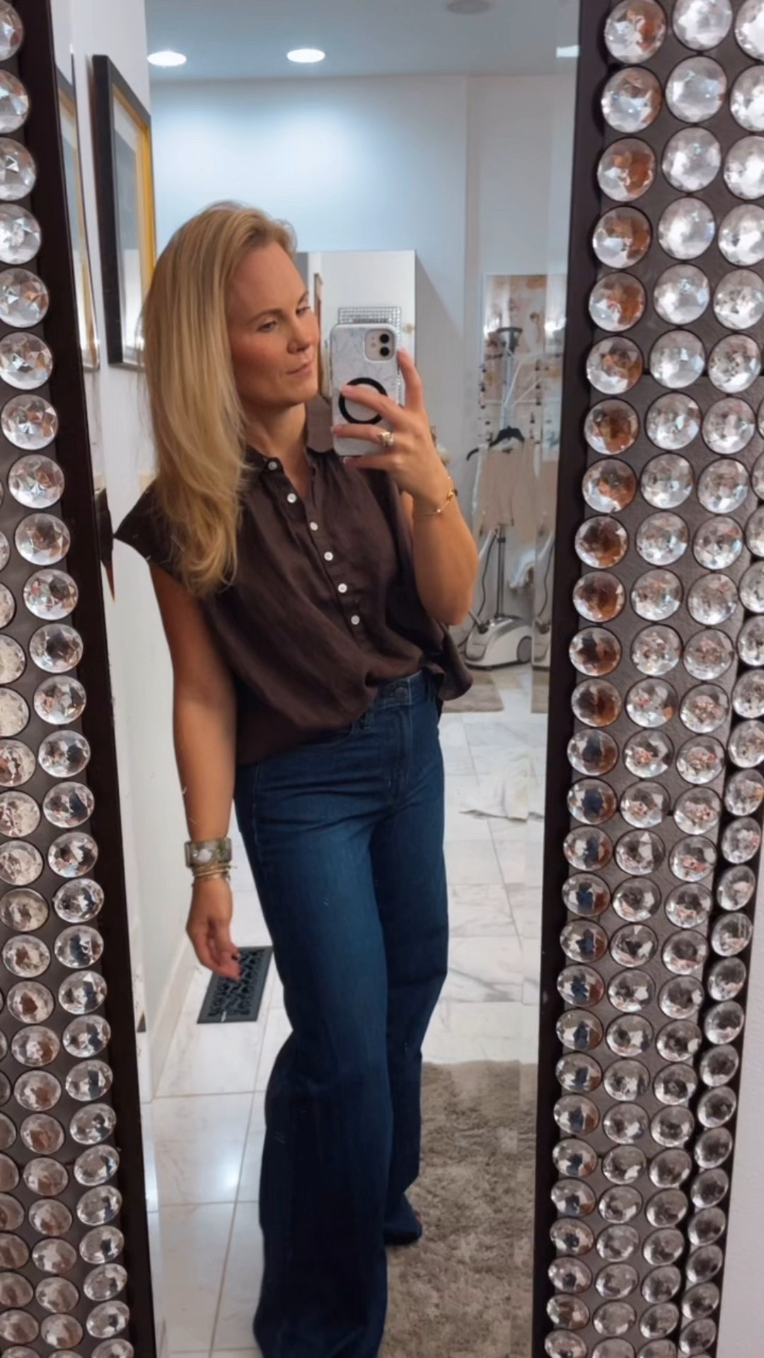 Effortless style made simple ✨ A classic J.Crew linen top paired with my favorite Amazon jeans — timeless, breathable, and perfect for everyday mom chic. Easy to dress up or down, and looks good every single time 🤍 Tap to shop the full look! #LTKStyle #JcrewStyle #AmazonFashion #EffortlessChic #MomOOTD

#LTKMidsize #LTKSaleAlert #LTKSeasonal