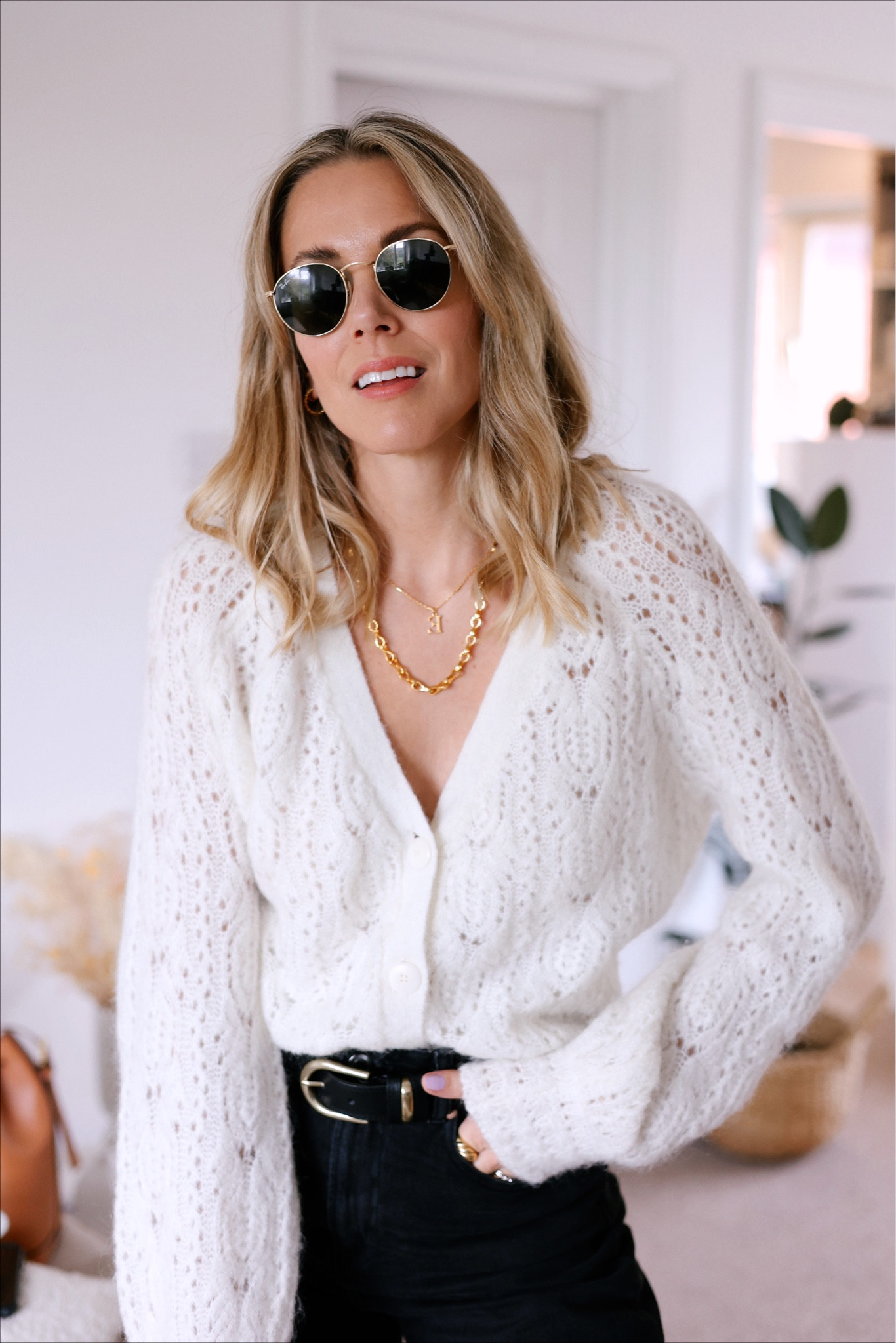 Sézane knit
Neutral knit 
Cardigan 
gold chain
Initial necklace 

#LTKstyletip #LTKeurope #LTKSeasonal