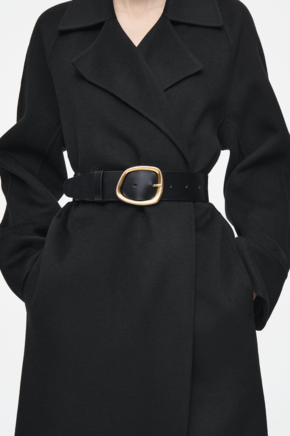 ASYMMETRIC-BUCKLE LEATHER BELT | COS UK