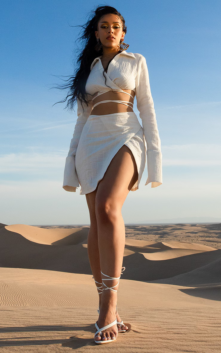 White Waffle Tie Wrap Mini Skirt | PrettyLittleThing US