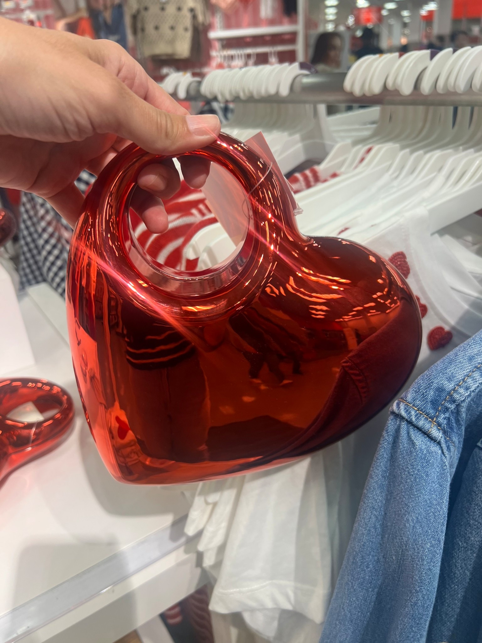 Cute Heart Novelty Clutch ❤️
… perfect for Valentine / Galentine season. I have their version of this from last year and use it often!

#LTKFindsUnder50

#LTKValentine #LTKSeasonal