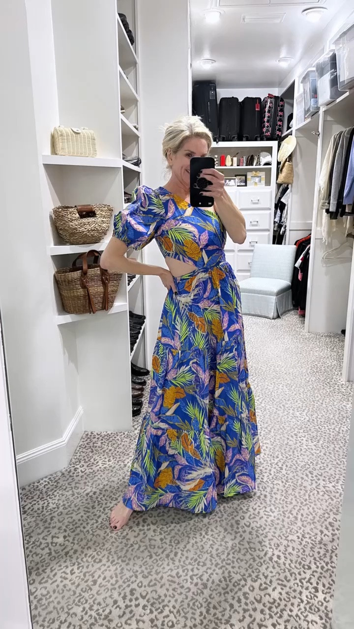 Resort try-on session 


#LTKstyletip #LTKSeasonal #LTKunder100