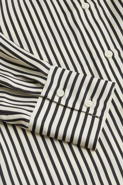 Pointed-collar shirt | H&M (UK, MY, IN, SG, PH, TW, HK)