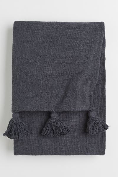 Tasselled cotton blanket | H&M (UK, MY, IN, SG, PH, TW, HK)