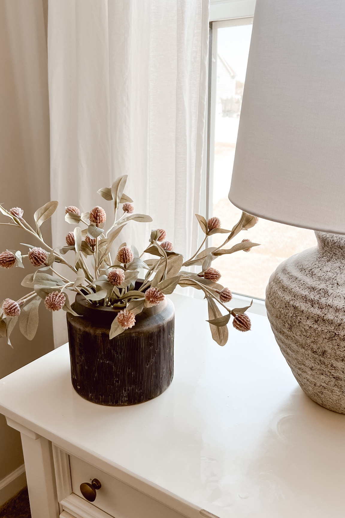 How cute is the Better Homes & Gardens ceramic planter? The best part?!?! It’s under $7!! Grab yours before it sells out. 

Better Homes & Gardens | Walmart finds | Brown ceramic planter | small vase | planter pot | spring | home decor | bedroom decor | shelf decor 

#LTKfindsunder50 #LTKhome #LTKSeasonal